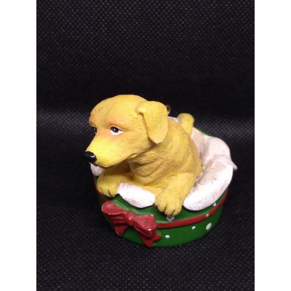 2009 AGC Cute Labrador Puppy In Gift Basket 2.25" Ornament Needs String - Picture 11 of 11